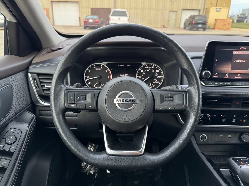 Used 2021 Nissan Rogue S AWD/4WD image 30