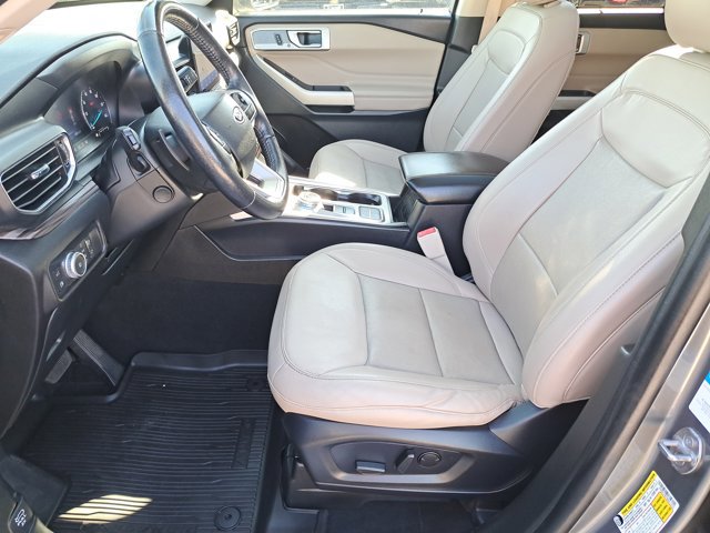 Certified 2021 Ford Explorer Limited w/ Hybrid Equipment Group 310A image 18