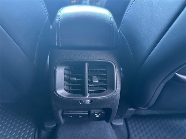 Used 2019 Jeep Cherokee Limited image 23