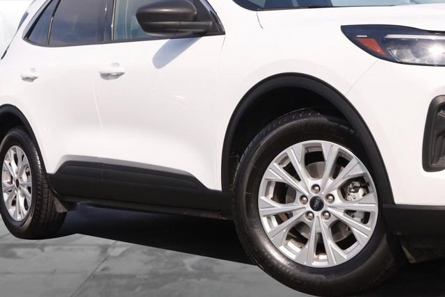 Certified 2024 Ford Escape Active FWD image 3