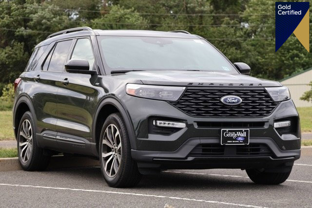 Certified 2022 Ford Explorer ST-Line w/ Class IV Trailer Tow Package