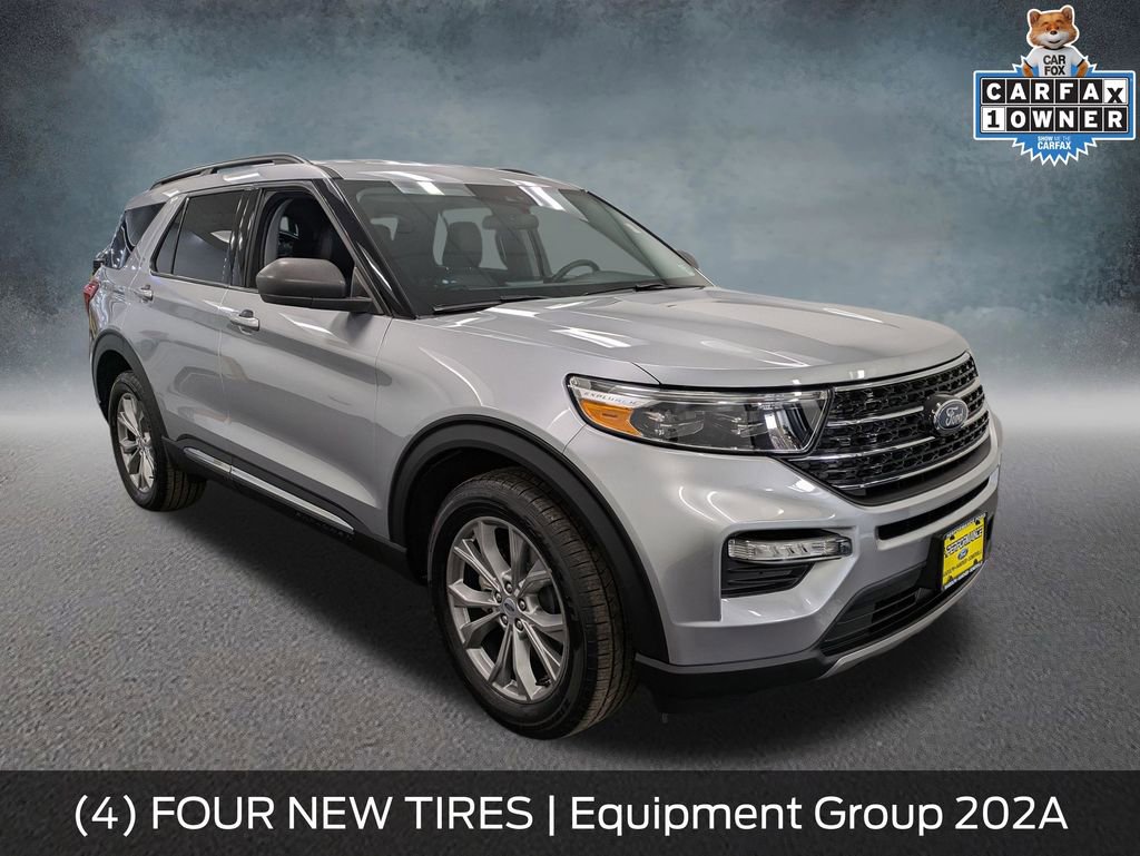 Certified 2022 Ford Explorer XLT w/ Equipment Group 202A image 3