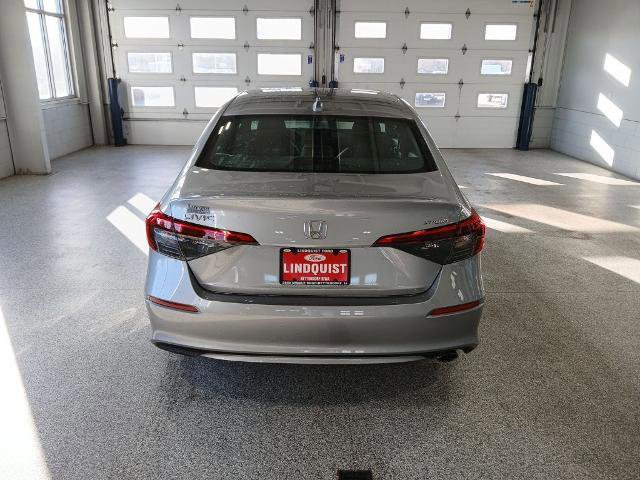 Used 2022 Honda Civic Sport image 4