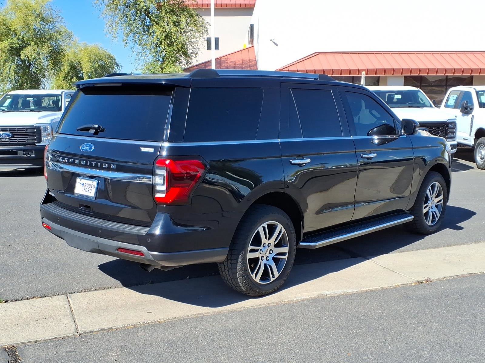 Certified 2023 Ford Expedition Limited image 4