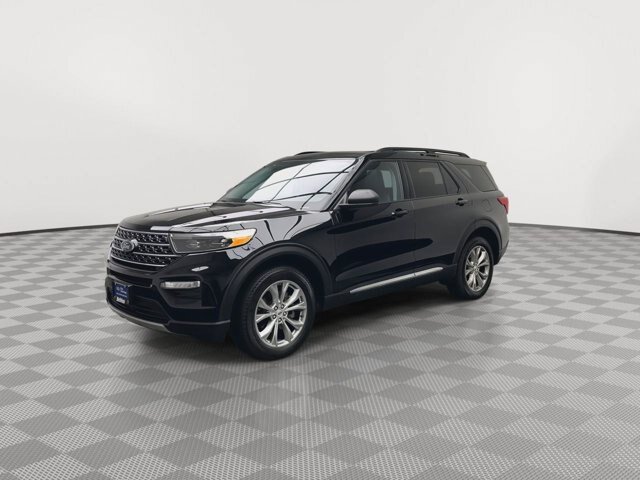 Certified 2023 Ford Explorer XLT w/ Equipment Group 202A AWD/4WD image 38