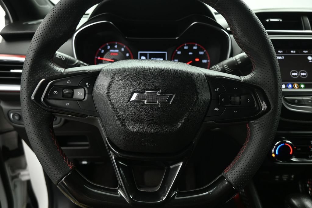 Used 2021 Chevrolet TrailBlazer RS FWD image 11