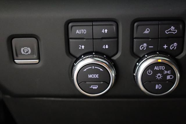 Used 2022 GMC Sierra 1500 AT4X AWD/4WD image 34