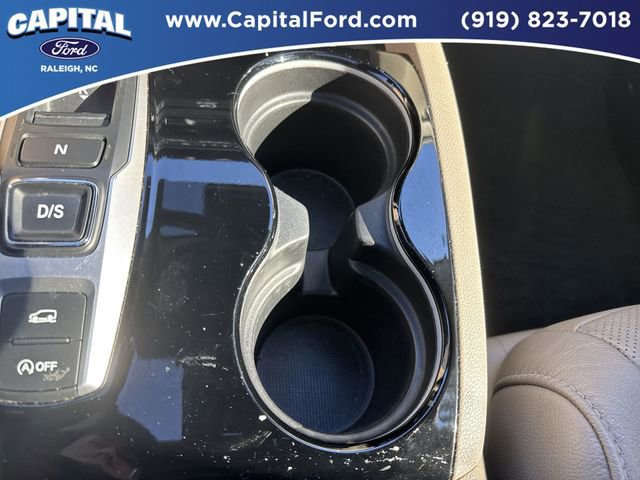 Used 2020 Honda Pilot Elite image 31