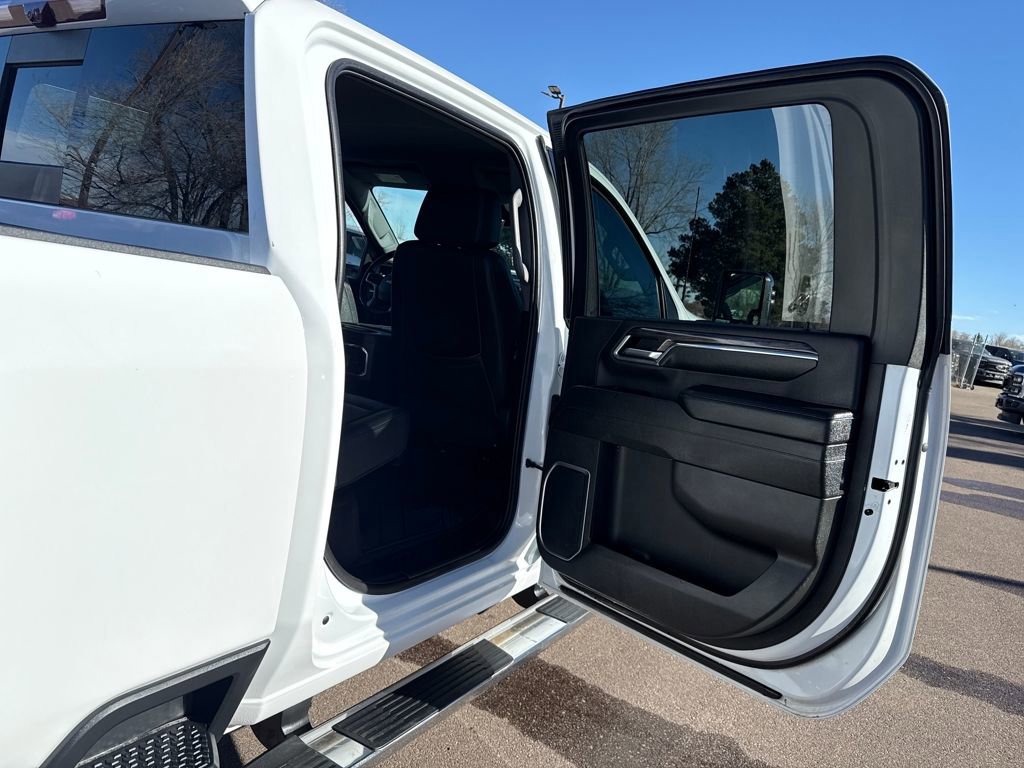 Used 2024 Chevrolet Silverado 3500 LTZ w/ LTZ Convenience Package image 22