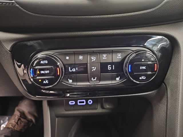 Used 2023 Buick Encore GX Select w/ Sport Touring Package FWD image 25