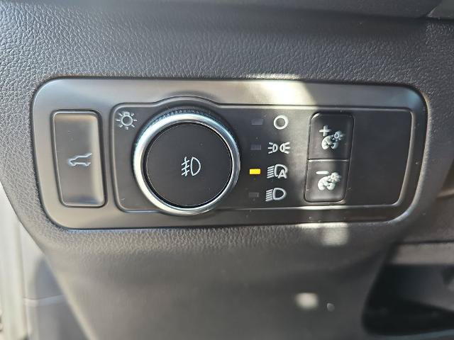 Certified 2025 Ford Escape ST-Line Select AWD/4WD image 25