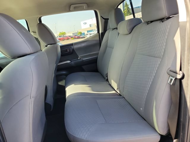 Used 2022 Toyota Tacoma SR5 AWD/4WD image 27