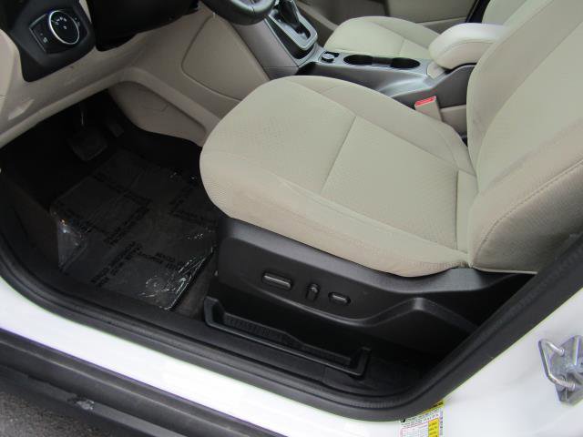 Certified 2018 Ford C-MAX SE w/ Cargo Management Package image 13