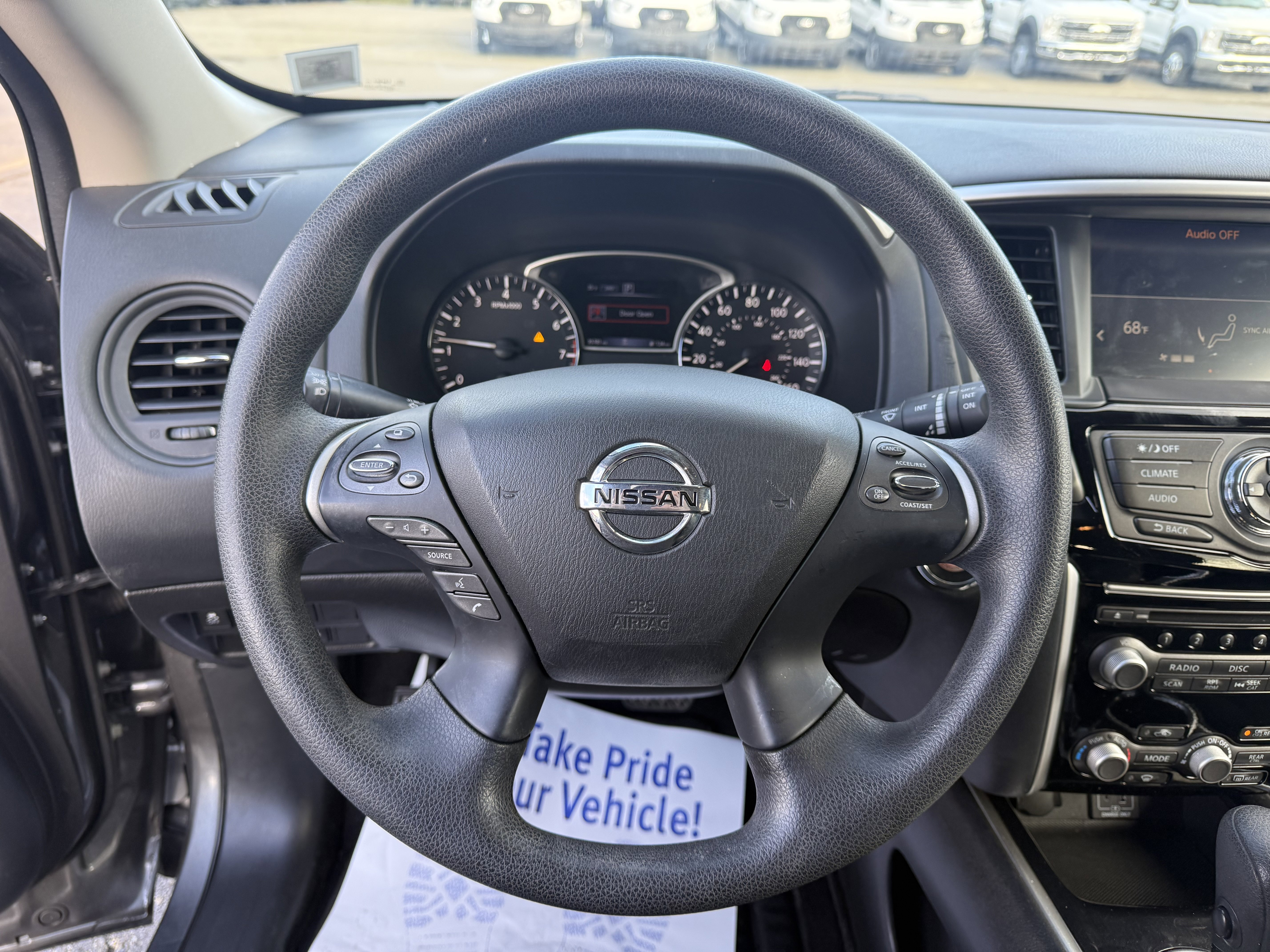 Used 2020 Nissan Pathfinder S image 14