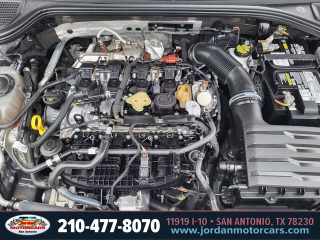 Used 2024 Volkswagen GTI Autobahn FWD image 31