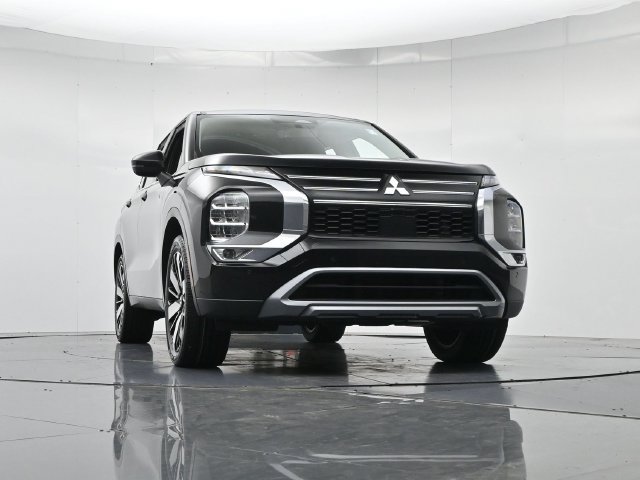 Used 2025 Mitsubishi Outlander SE FWD image 38