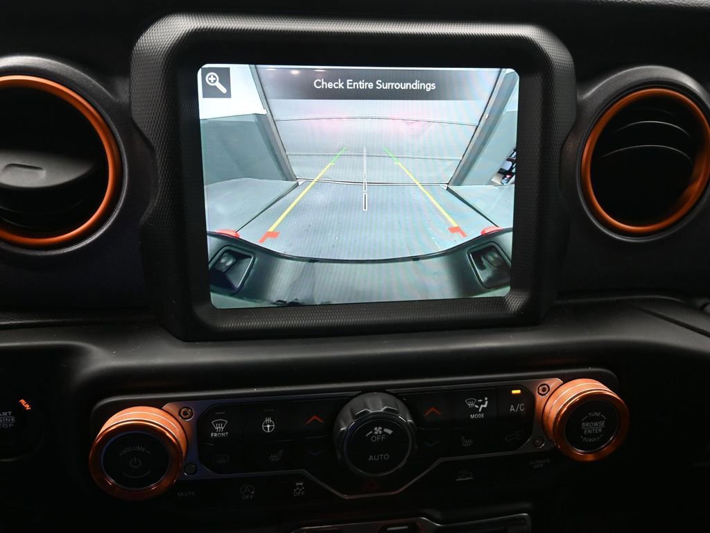 Used 2022 Jeep Gladiator Mojave w/ Cold Weather Group image 14