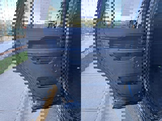 Certified 2023 Ford Expedition Limited image 18