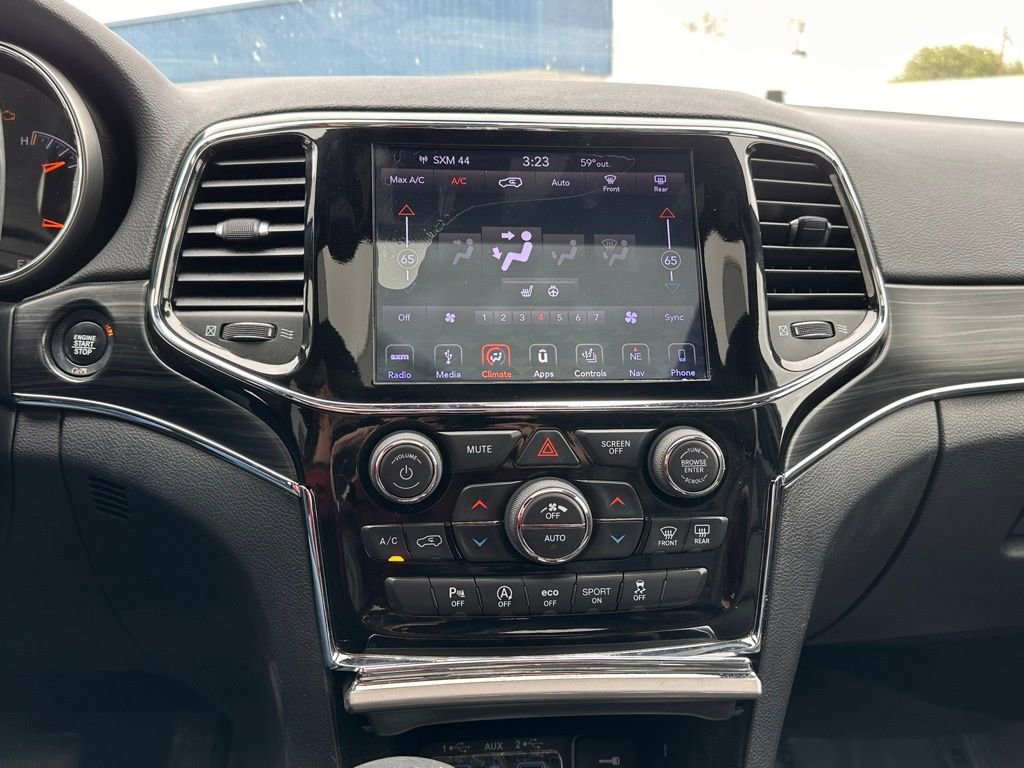 Used 2019 Jeep Grand Cherokee Limited AWD/4WD image 33