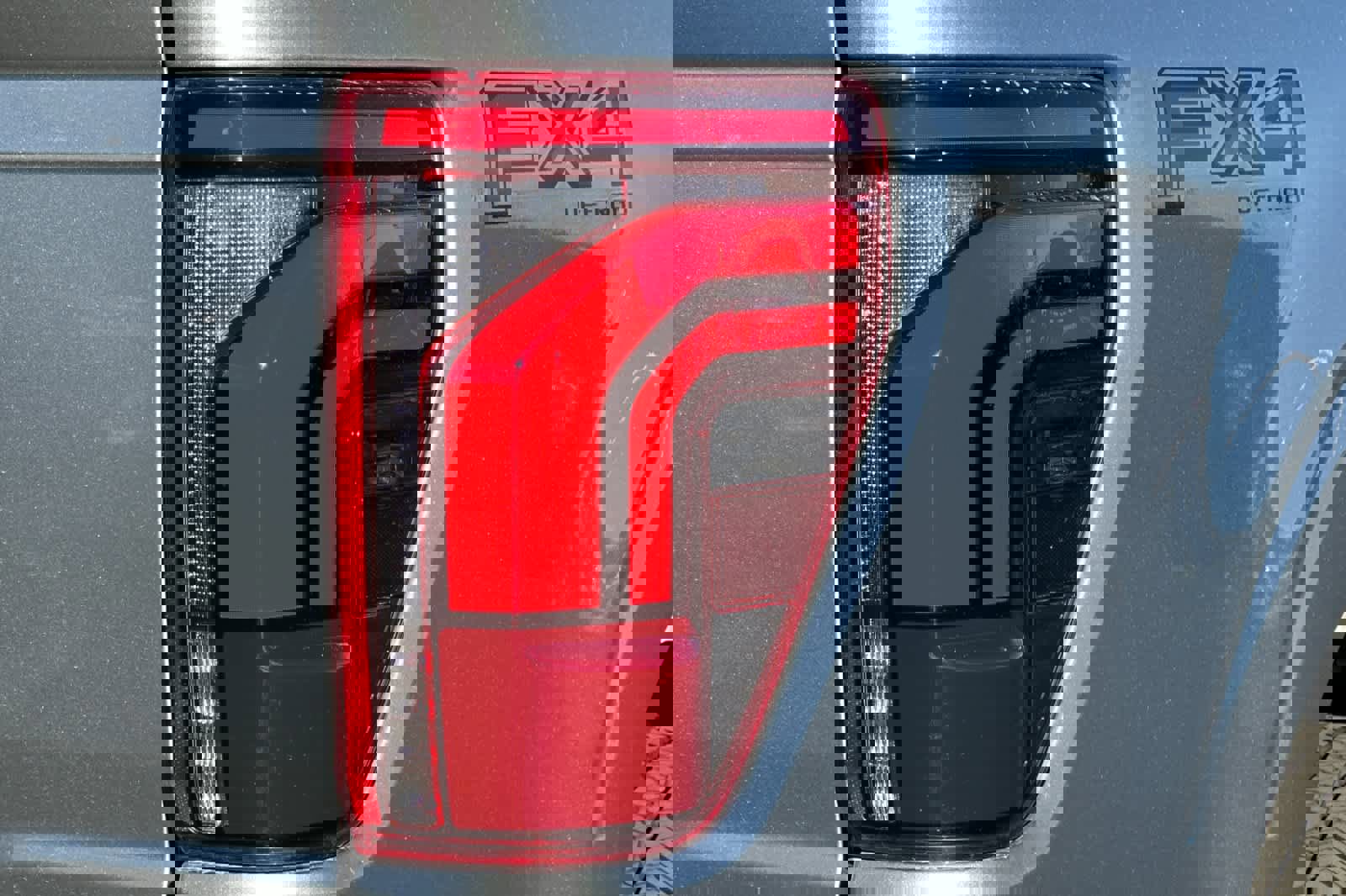 Certified 2025 Ford F150 Lariat w/ Equipment Group 501A Mid image 27