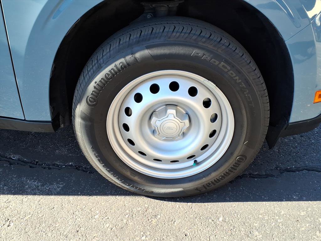 Certified 2022 Ford Maverick XL image 9