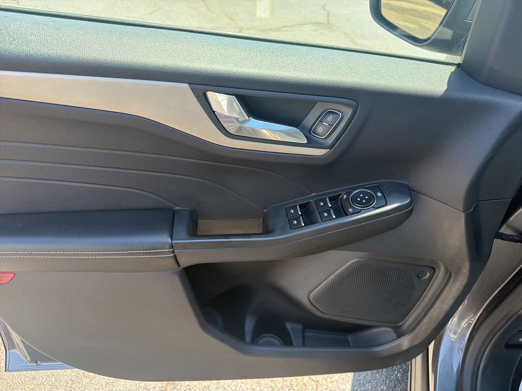 Certified 2021 Ford Escape SE FWD image 24