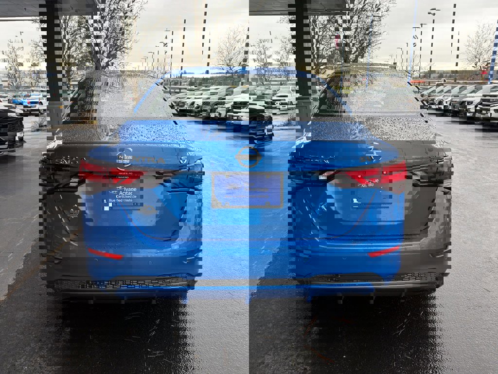 Used 2024 Nissan Sentra SV image 3