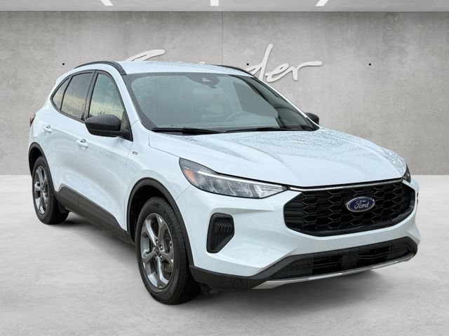 Certified 2025 Ford Escape ST-Line FWD image 2