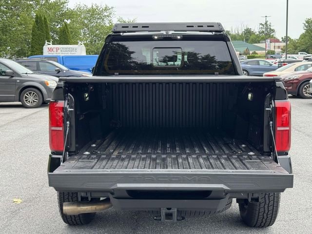 Used 2025 Toyota Tacoma TRD Off-Road w/ TRD Off Road Upgrade Package AWD/4WD image 13