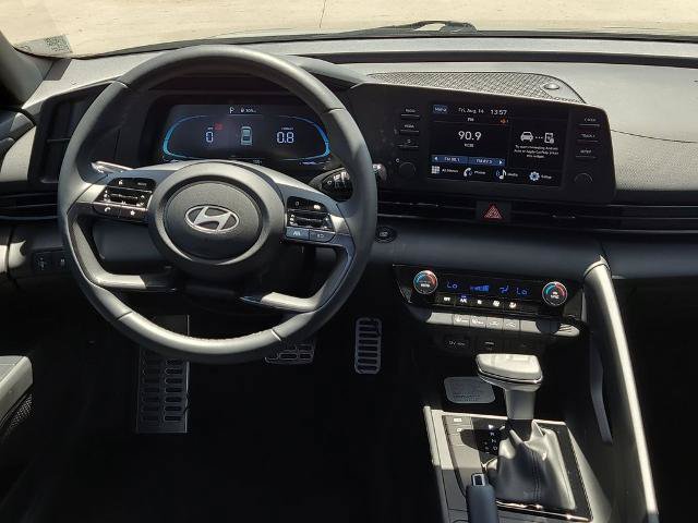 Used 2026 Hyundai Elantra Sport FWD image 16