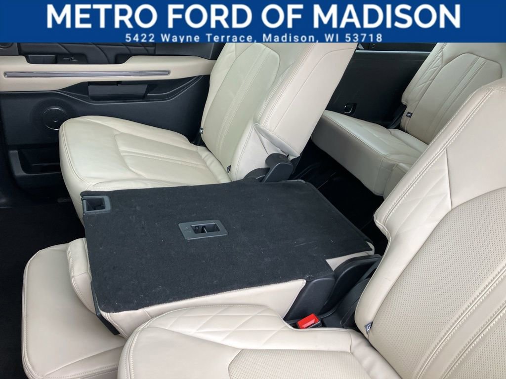 Certified 2022 Ford Expedition Max Platinum image 41