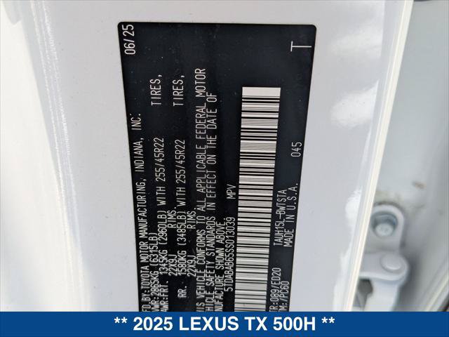 Used 2025 Lexus TX 500h AWD w/ Technology Package image 24