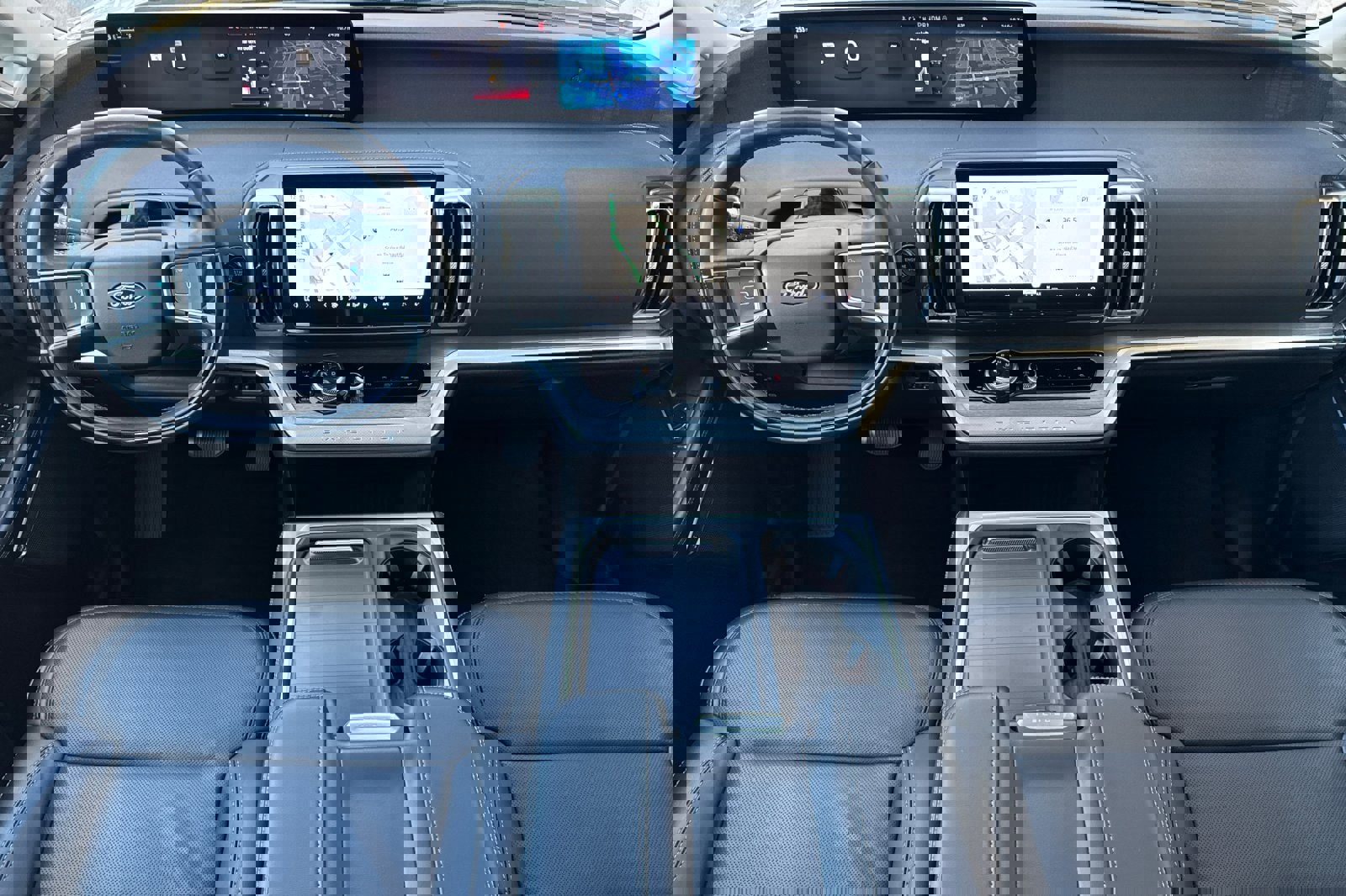 Certified 2025 Ford Expedition Max Platinum image 14