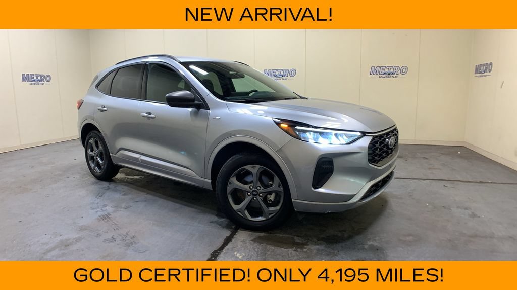 Certified 2024 Ford Escape ST-Line w/ Tech Pack #1 AWD/4WD image 1