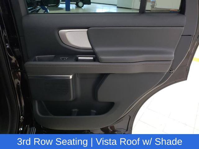 Certified 2025 Ford Expedition Active AWD/4WD image 15