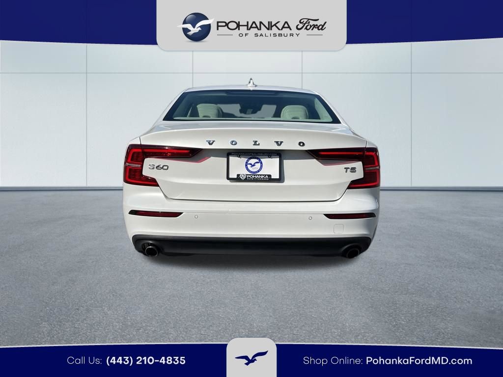 Used 2020 Volvo S60 T5 Momentum w/ Premium Package image 6