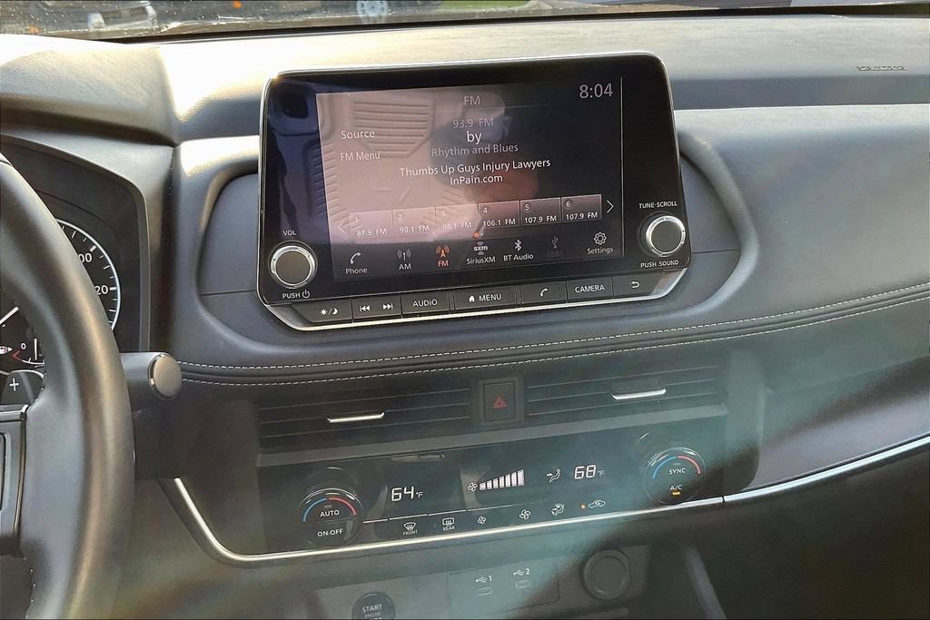 Used 2025 Nissan Rogue SV FWD image 9