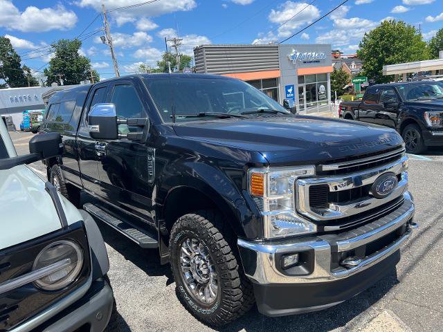 Certified 2022 Ford F350 XLT w/ XLT Premium Package AWD/4WD image 3