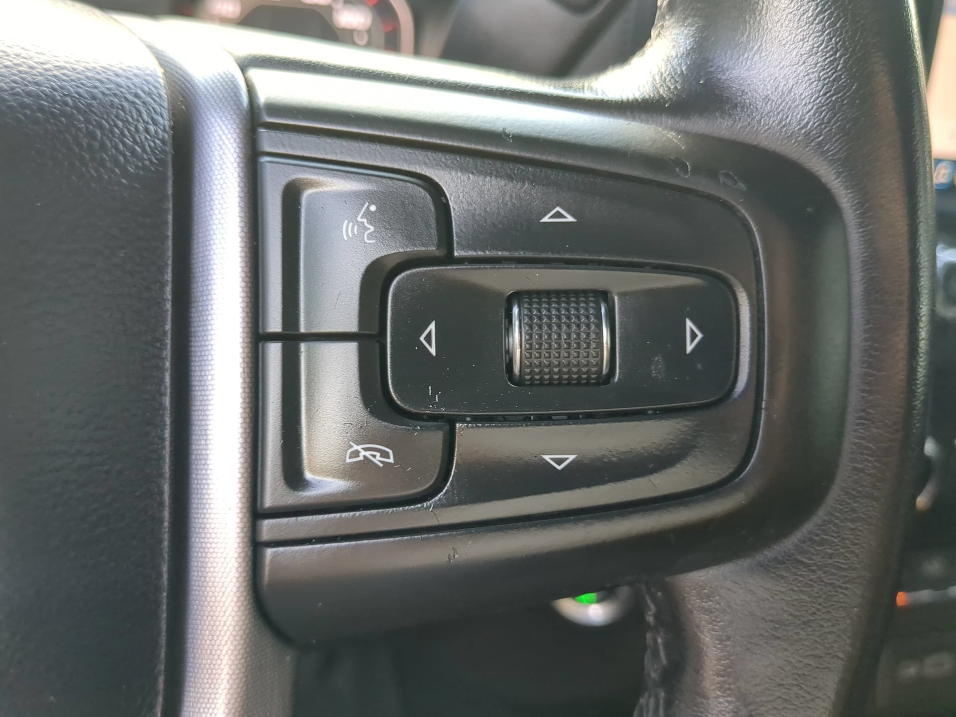 Used 2020 GMC Sierra 1500 SLT w/ SLT Premium Plus Package AWD/4WD image 68