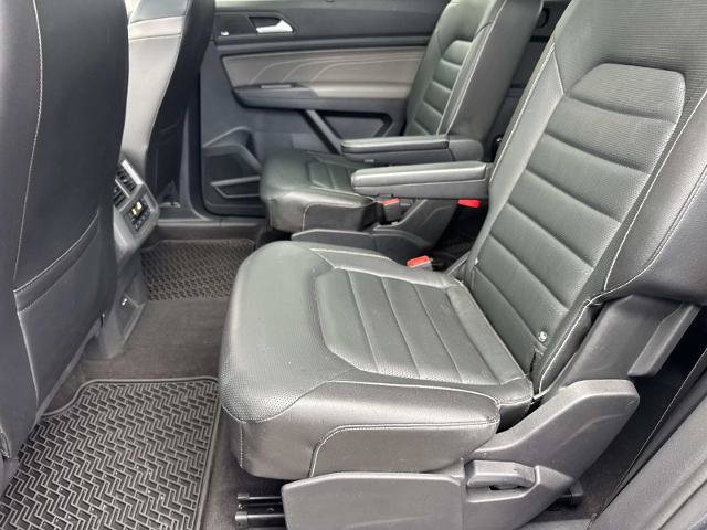Used 2022 Volkswagen Atlas SEL Premium AWD/4WD image 16