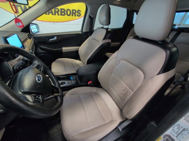 Certified 2020 Ford Escape Titanium image 13