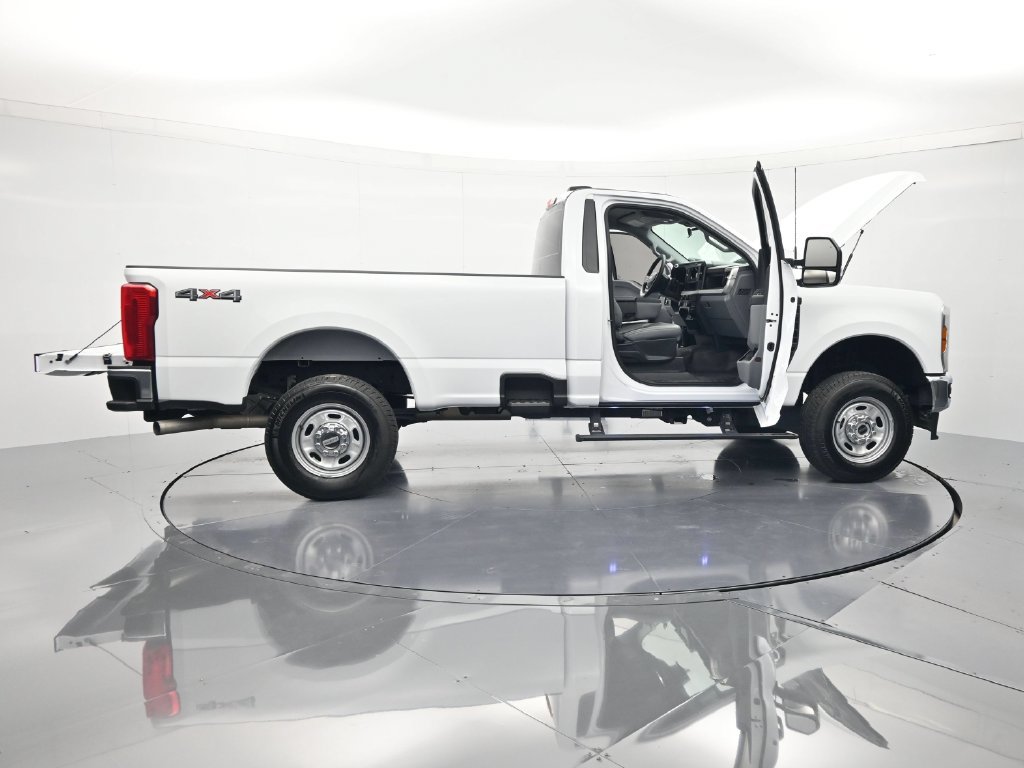 Certified 2025 Ford F250 XL w/ XL Driver Assist Package AWD/4WD image 44