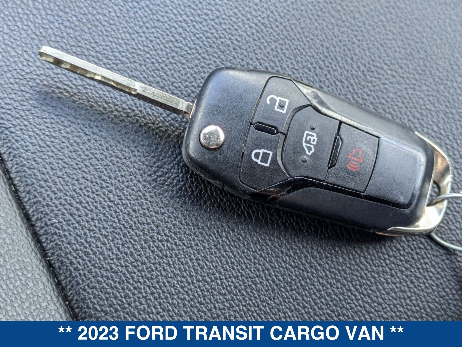 Certified 2023 Ford Transit 250 Medium Roof RWD image 32