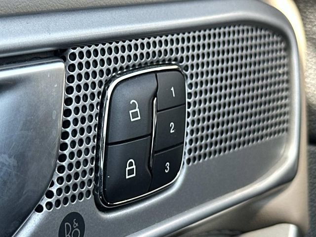 Certified 2021 Ford Explorer Limited w/ Hybrid Equipment Group 310A image 24