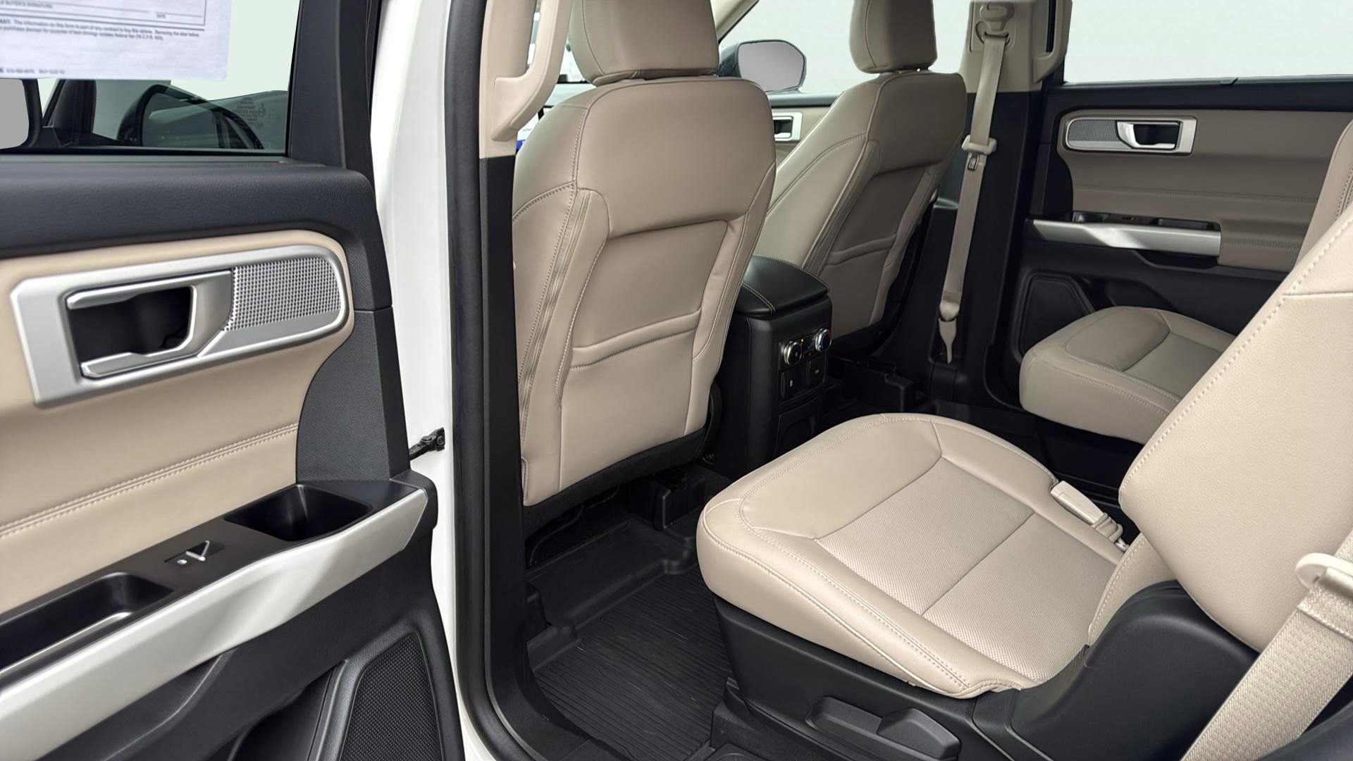 Certified 2023 Ford Explorer Limited w/ Class IV Trailer Tow Package image 23