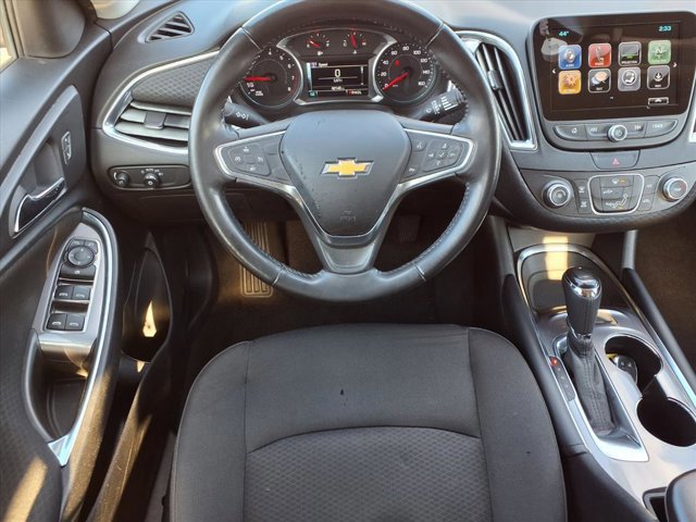 Used 2018 Chevrolet Malibu LT image 7