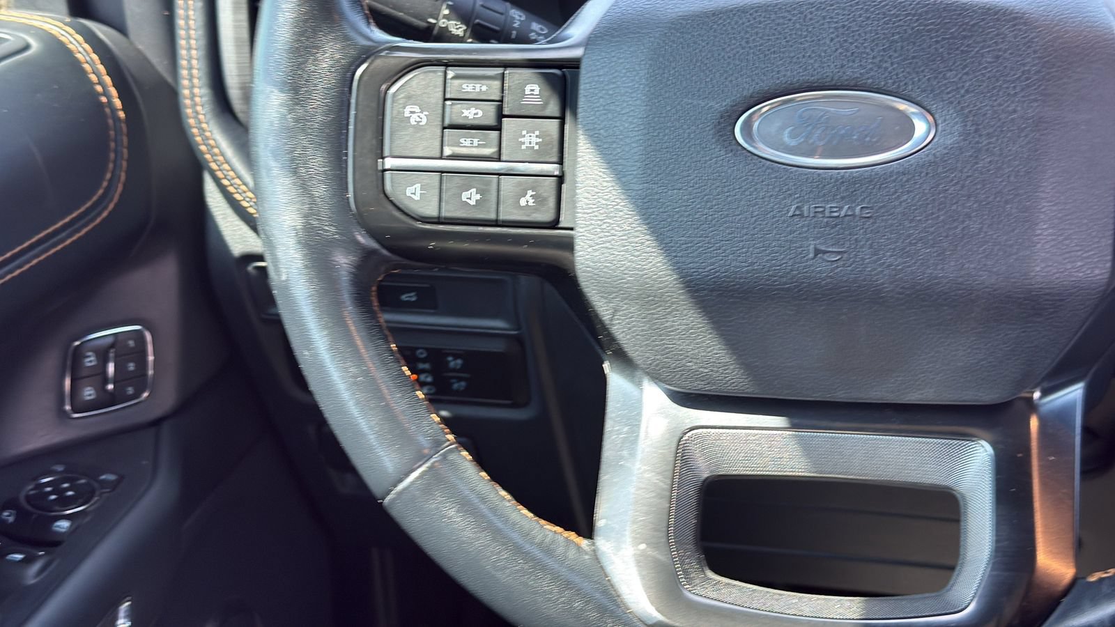 Certified 2023 Ford Expedition Platinum AWD/4WD image 16