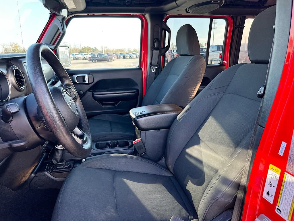 Used 2018 Jeep Wrangler Unlimited Sport image 9