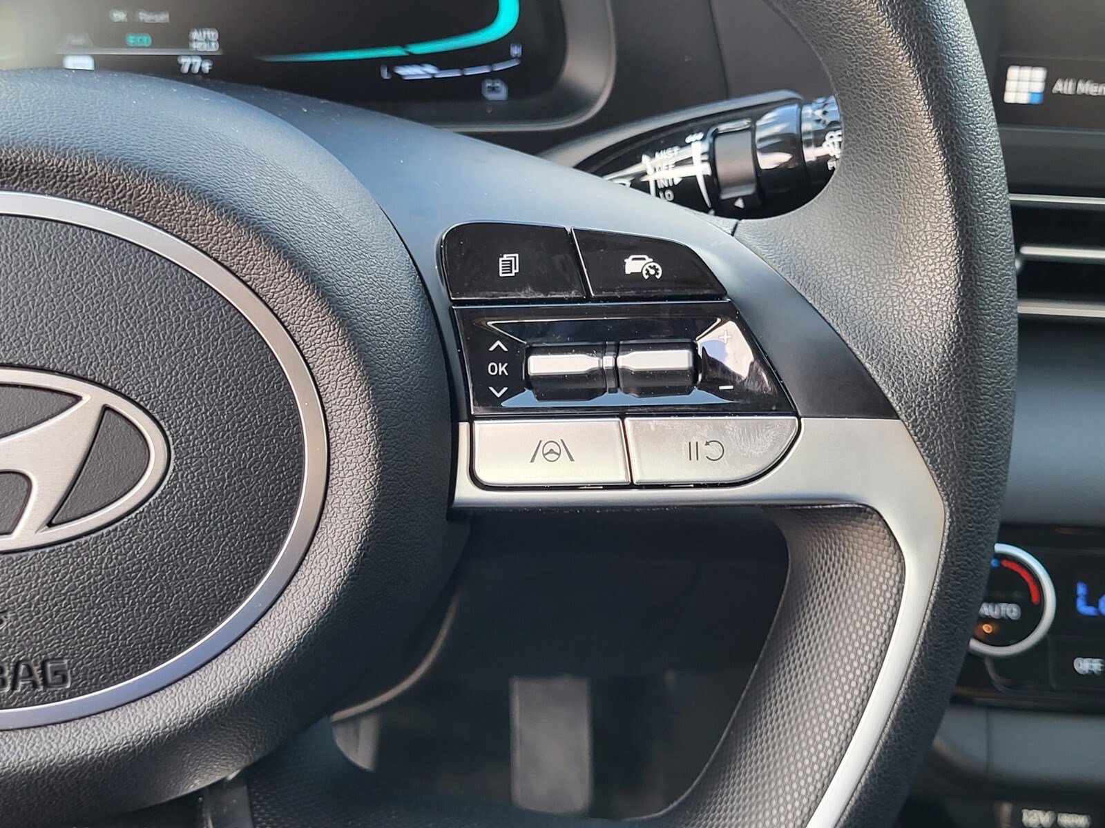 Used 2026 Hyundai Elantra Blue image 28