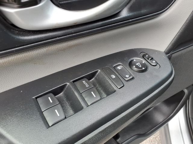 Used 2019 Honda CR-V LX image 19